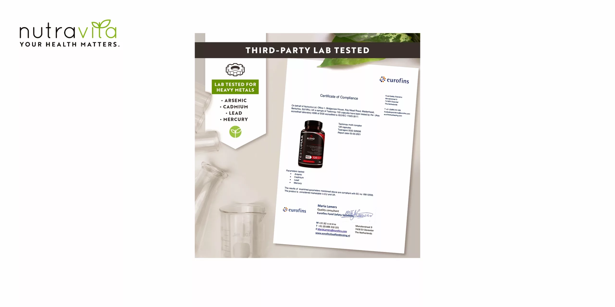 Testo Max de Nutravita es un suplemento natural de testosterona que contiene ingredientes clínicamente probados que apoyan la salud hormonal, muscular y sexual masculina. El bote es de color ambar con letras negras,blancas y plateadas. Tiene el logo de la marca Nutravita en la parte superior. En el centro se puede leer el nombre del producto, Testo Max, y debajo se indica que contiene 120 cápsulas. El bote tiene un tapón negro con un sello de seguridad.